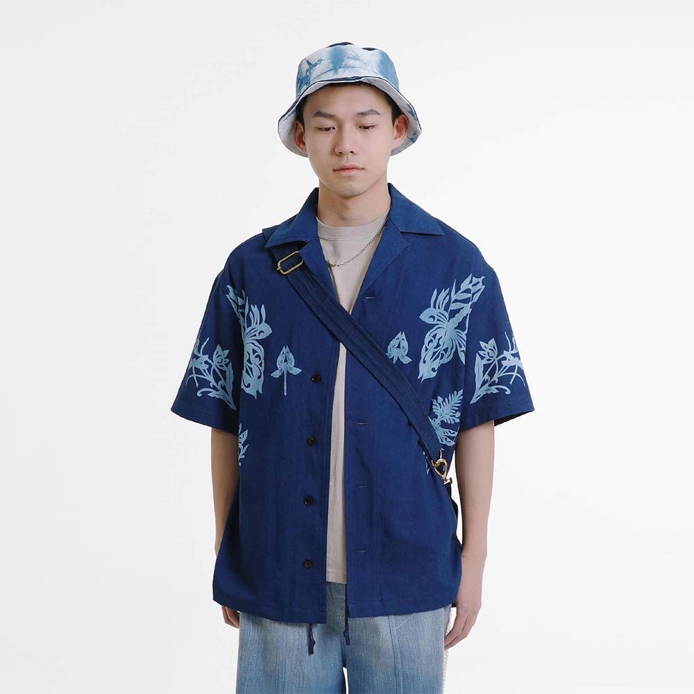 藍抜染トンボ柄コットン半袖Ｔシャツ