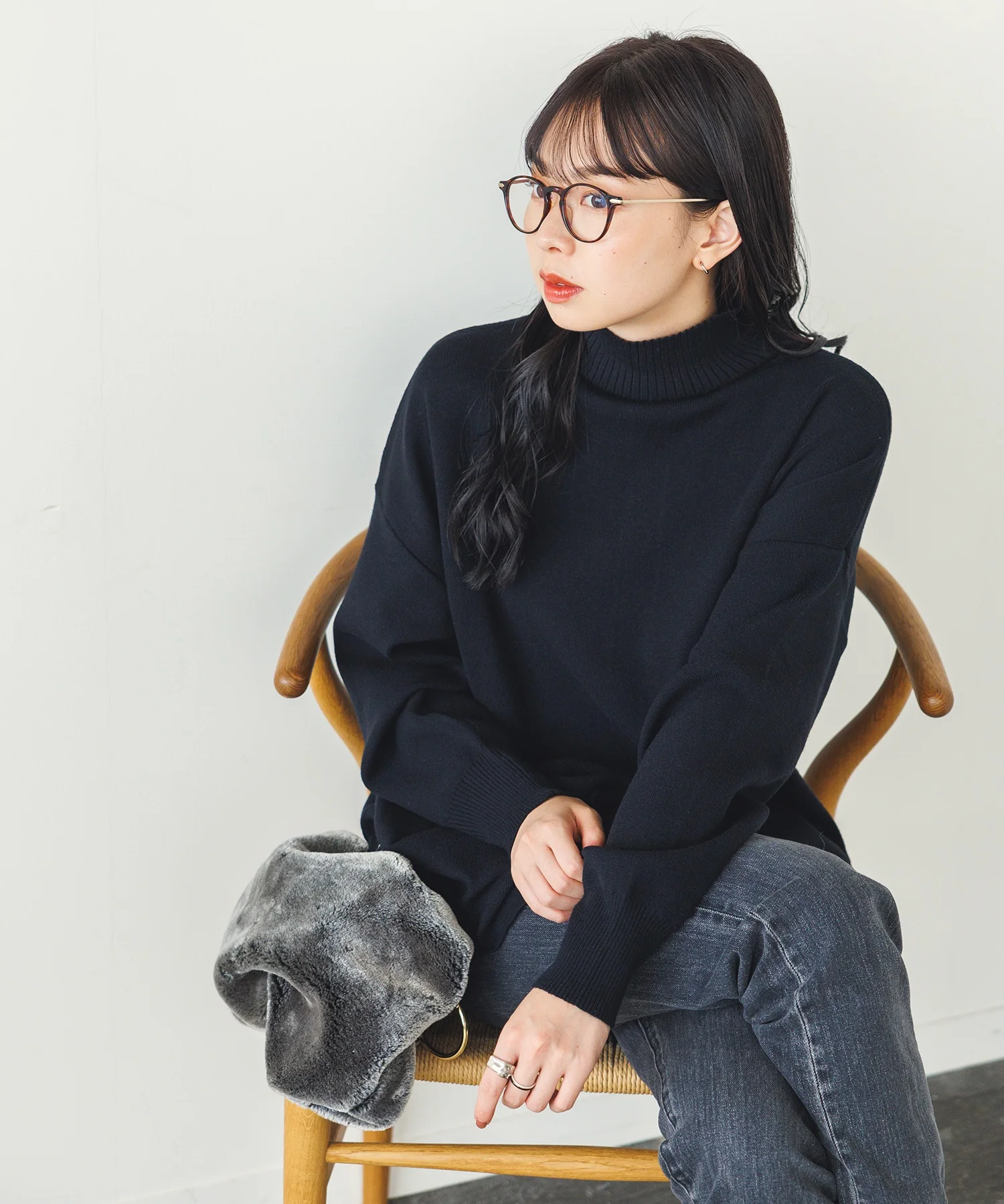 【静電気防止】やわもちヤーン バックスリットハイネックニット